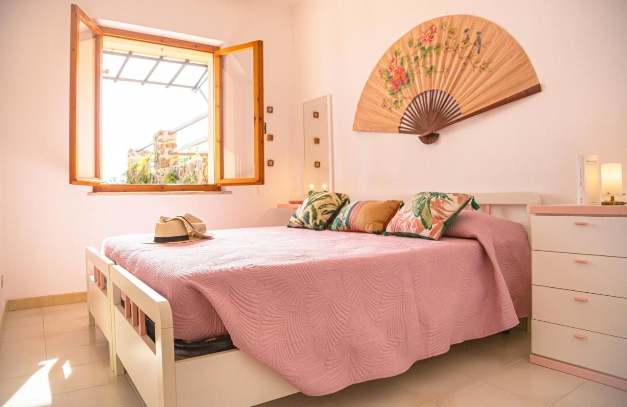 Casa Ariel Per 4, A Pochi Passi Dalla Spiaggia Iun R0963 Cala Gonone Exteriör bild