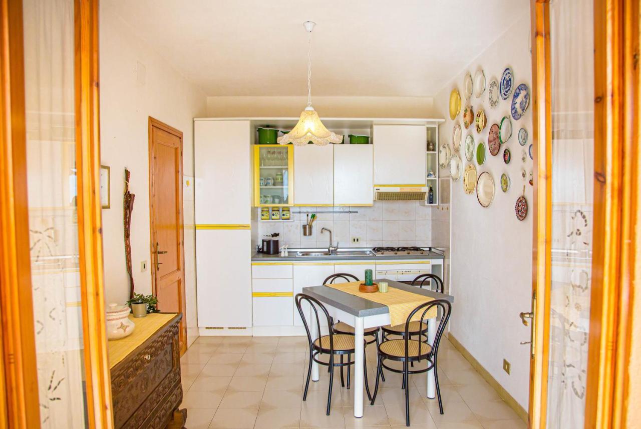 Casa Ariel Per 4, A Pochi Passi Dalla Spiaggia Iun R0963 Cala Gonone Exteriör bild